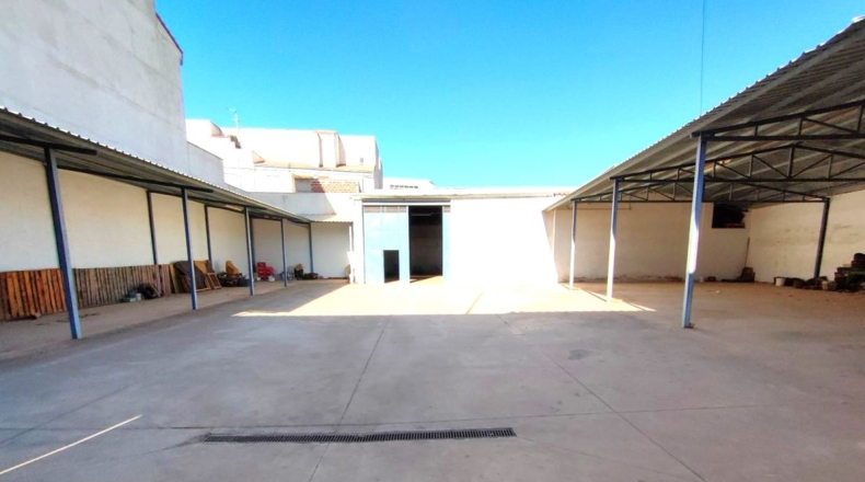 Ciudad Real - Valdepeñas - 1103m2