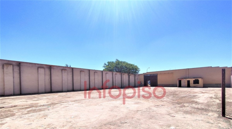 Ciudad Real - Вальдепеньяс - 1000m2