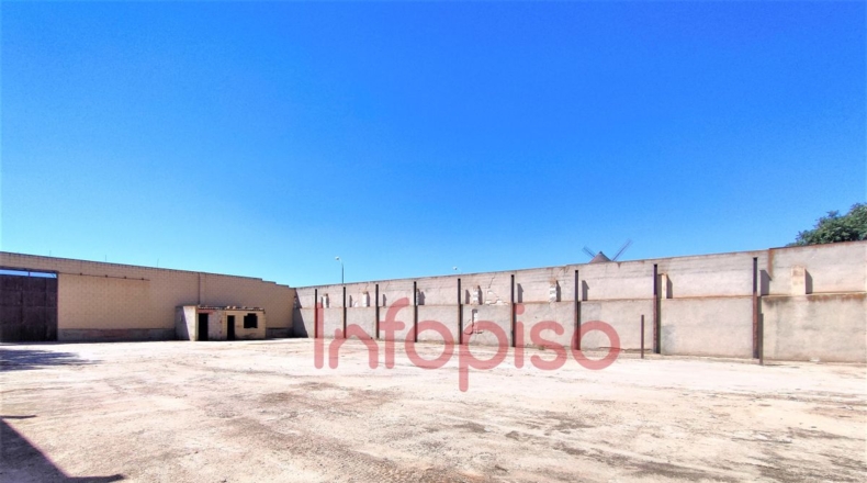 Ciudad Real - Вальдепеньяс - 1000m2
