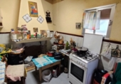 Дом с участком на продажу в городе Вальдепеньяс. Фото