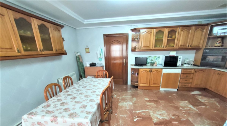 Ciudad Real - Valdepeñas - 215m2