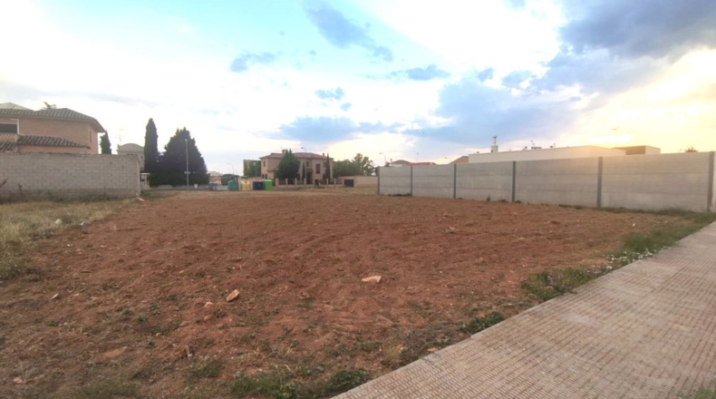 Ciudad Real - Valdepeñas - 540m2