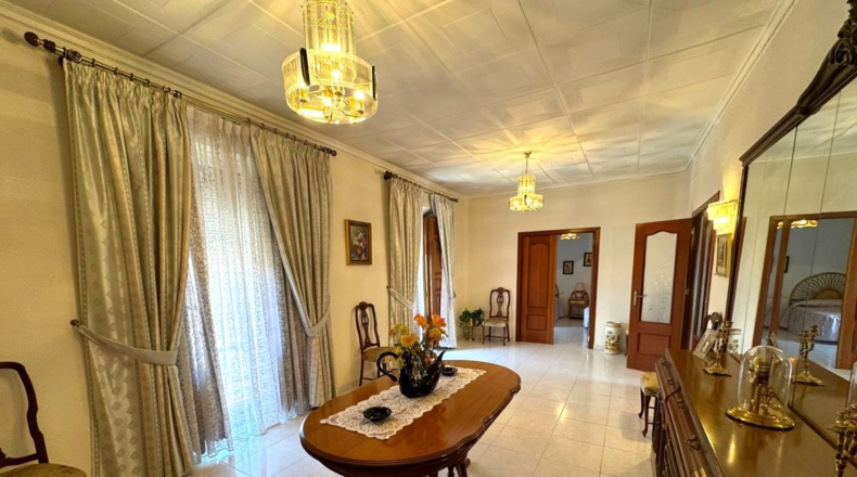 Ciudad Real - Valdepeñas - 262m2