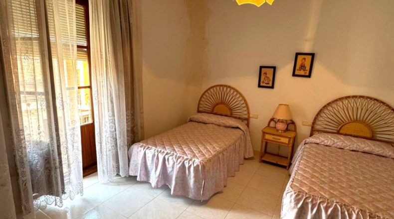 Ciudad Real - Valdepeñas - 262m2