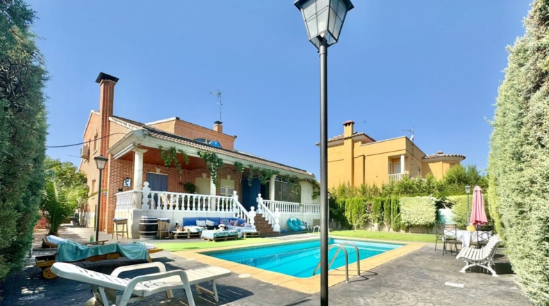 Ciudad Real - Valdepeñas - 680m2