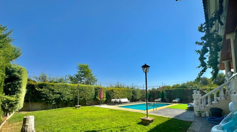 Ciudad Real - Valdepeñas - 680m2