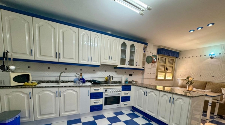 Ciudad Real - Valdepeñas - 680m2