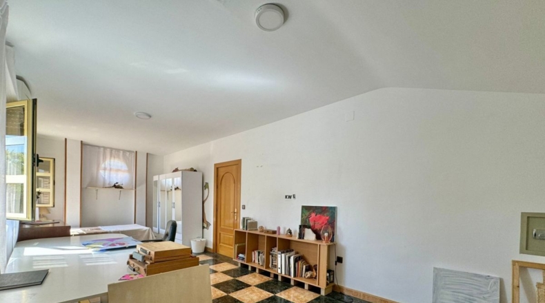 Ciudad Real - Valdepeñas - 680m2
