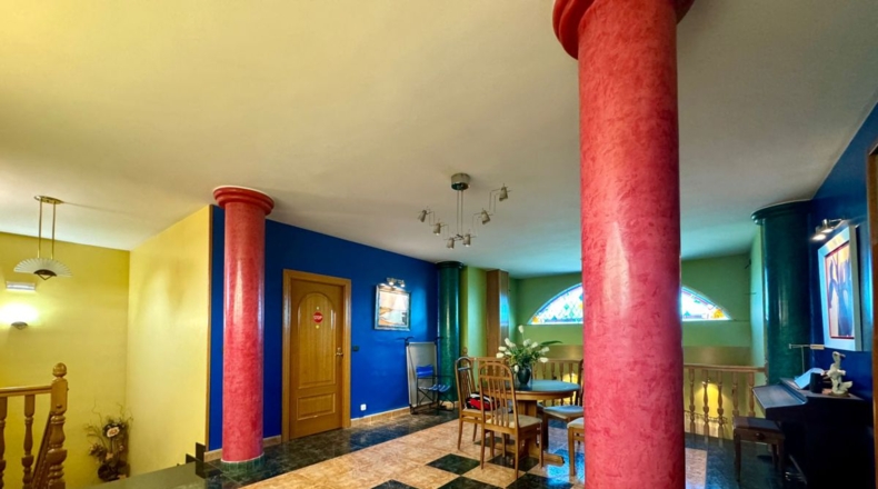 Ciudad Real - Valdepeñas - 680m2