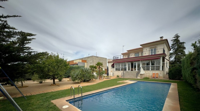 Ciudad Real - Valdepeñas - 464m2