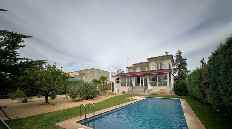 Ciudad Real - Valdepeñas - 464m2