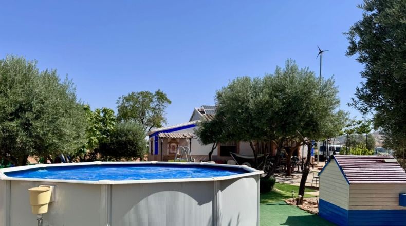 Ciudad Real - Valdepeñas - 8624m2