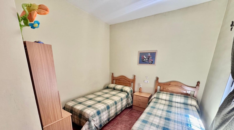 Ciudad Real - Valdepeñas - 8000m2