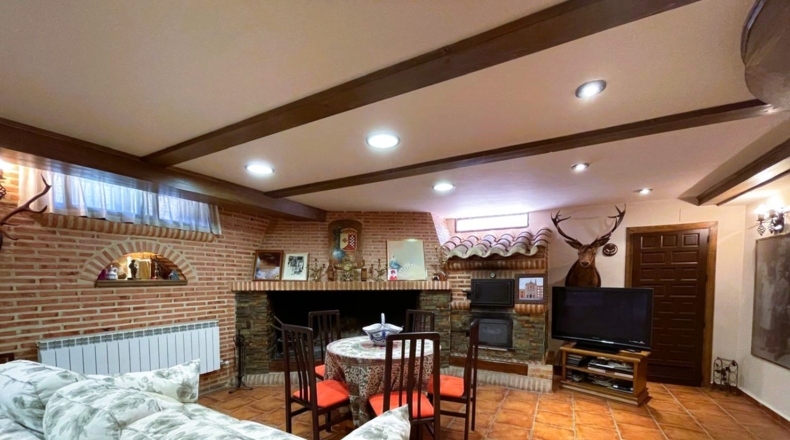Ciudad Real - Valdepeñas - 596m2