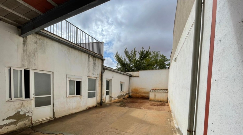 Сьюдад-Реаль - Valdepeñas - 310m2