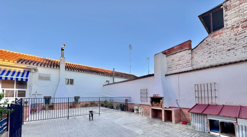 Ciudad Real - Valdepeñas - 350m2