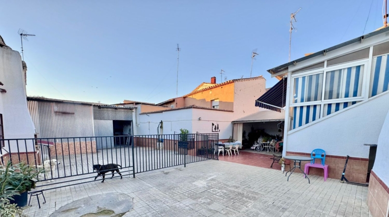 Ciudad Real - Valdepeñas - 350m2