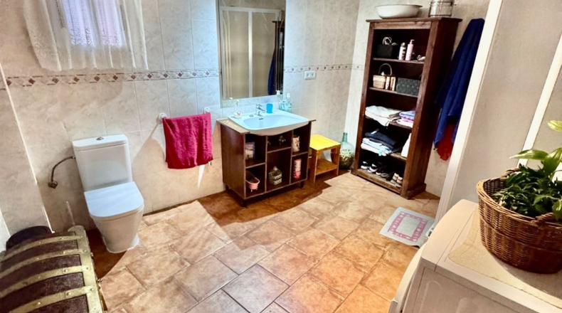 Ciudad Real - Valdepeñas - 350m2