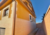 Xalet independent amb terreny en venda a Valdepeñas ref.: TR361421 foto