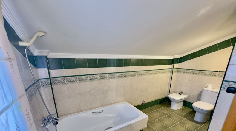 Ciudad Real - Valdepeñas - 502m2