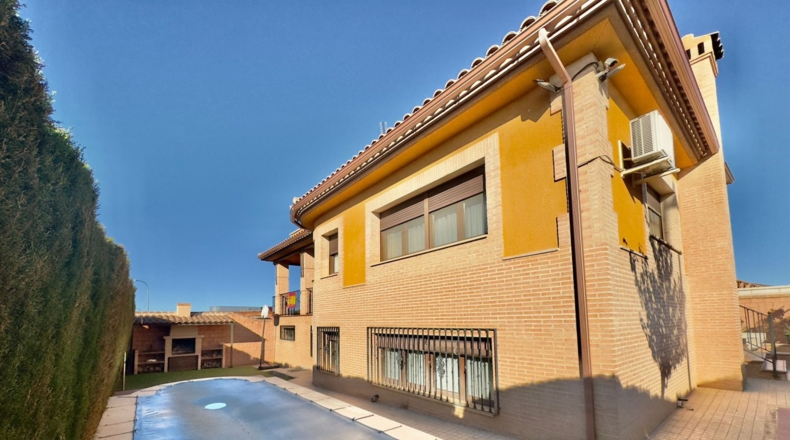 Ciudad Real - Valdepeñas - 502m2