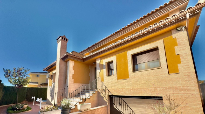 Ciudad Real - Valdepeñas - 502m2