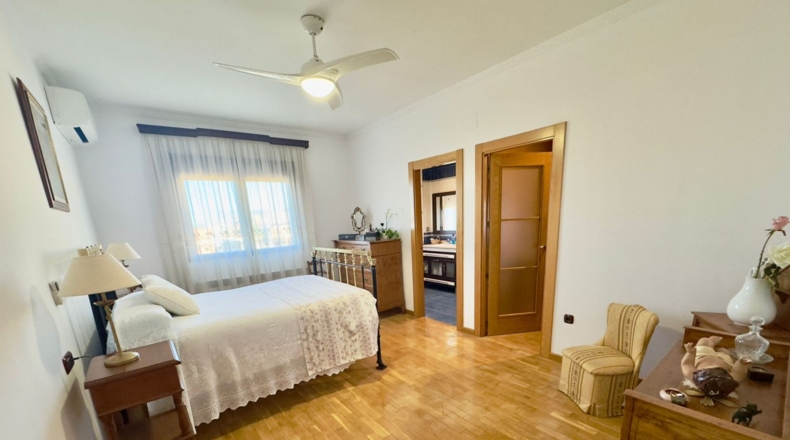 Ciudad Real - Valdepeñas - 502m2