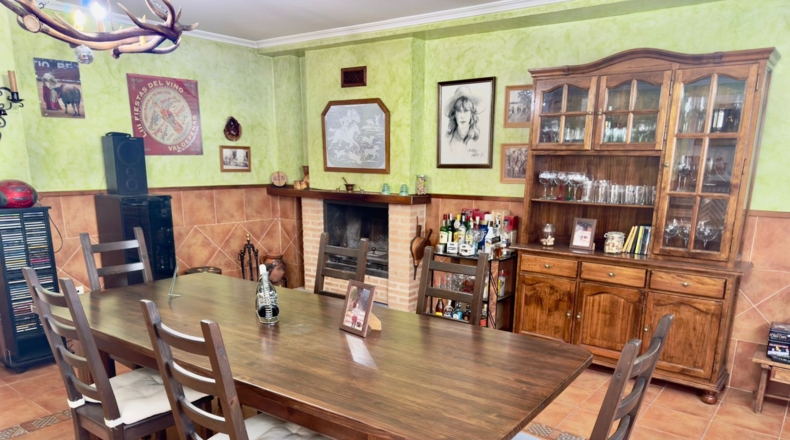 Ciudad Real - Valdepeñas - 502m2