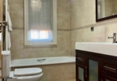 Chalet independiente con terreno en venta en Valdepeñas ref: TR361254 foto