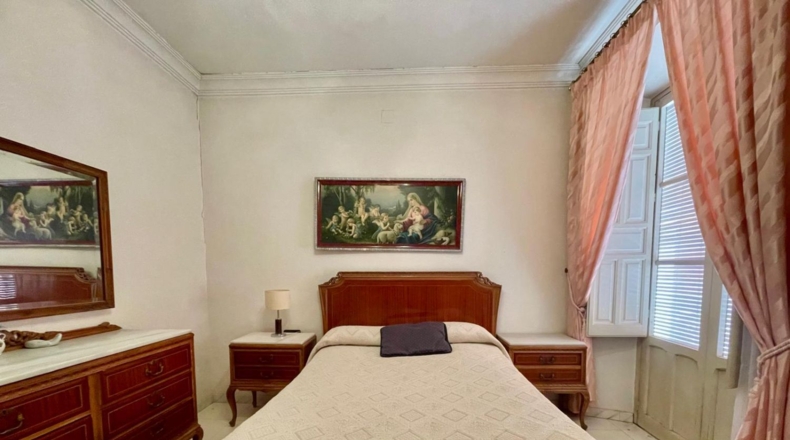 Ciudad Real - Valdepeñas - 680m2