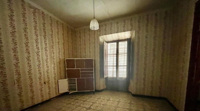 Ciudad Real - Valdepeñas - 680m2
