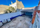 Chalet independiente con terreno en venta en Valdepeñas ref: TR363606 foto