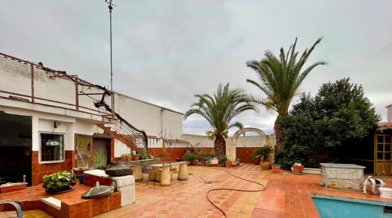 Ciudad Real - Valdepeñas - 471m2