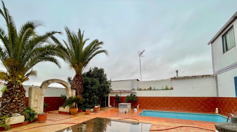 Ciudad Real - Valdepeñas - 471m2