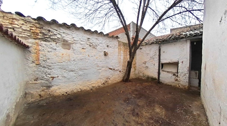 Ciudad Real - Valdepeñas - 198m2