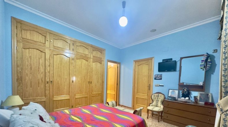 Ciudad Real - Valdepeñas - 251m2