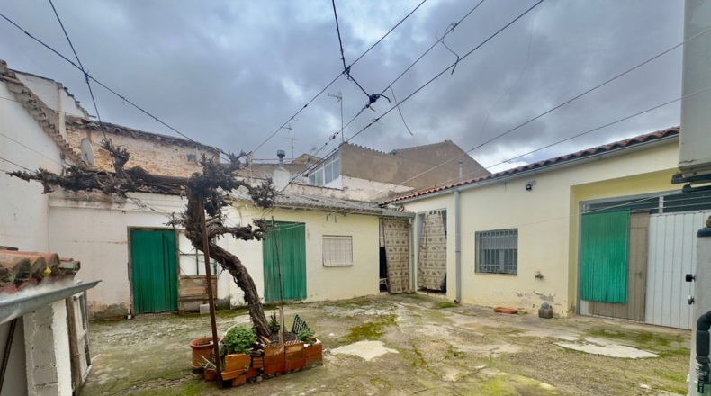 Ciudad Real - Valdepeñas - 251m2