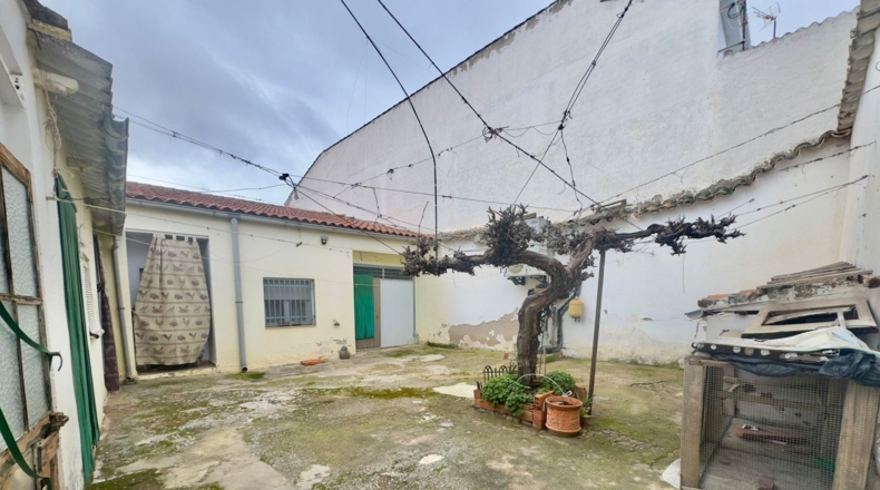 Ciudad Real - Valdepeñas - 251m2
