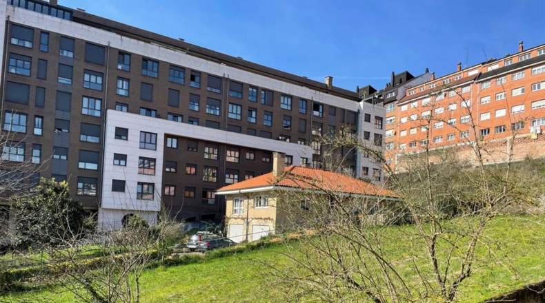 Asturias - Oviedo - 950m2