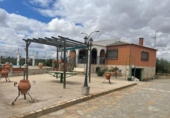 Chalet independiente con terreno en venta en la España, Mora, ref: TR252306 foto