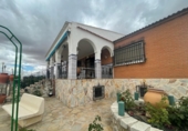 Chalet independiente con terreno en venta en la España, Mora, ref: TR252306 foto