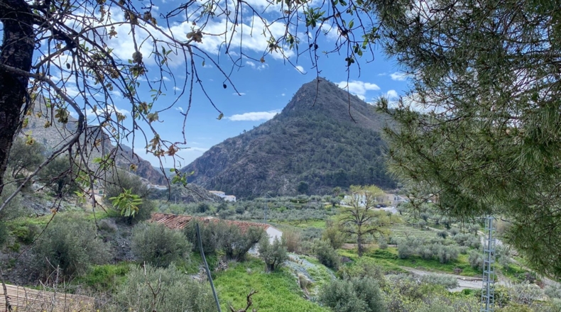Almería - Oria - 1500m2