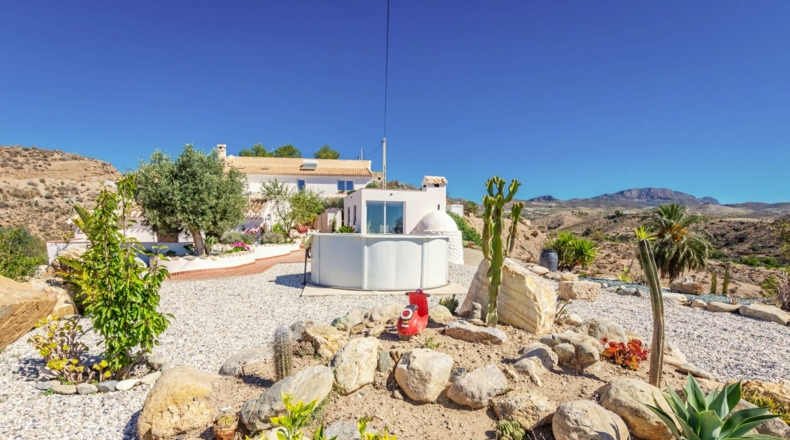 Almería - Oria - 8000m2