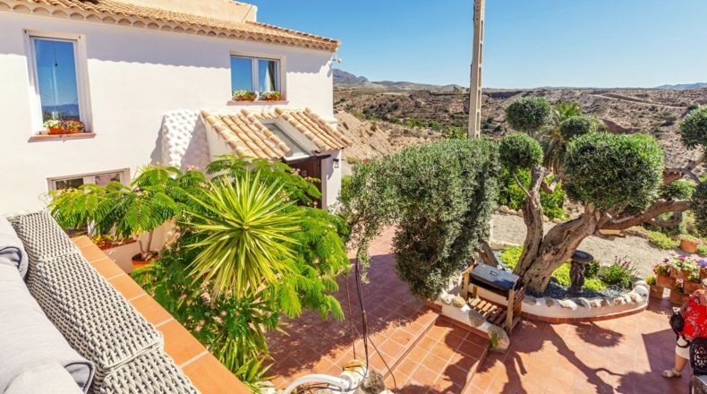 Almería - Oria - 8000m2
