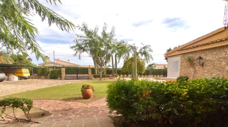 Alicante - Matola - P2 - 5500m2