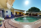 Chalet independiente con terreno en venta en Elche ref: TR348596 foto