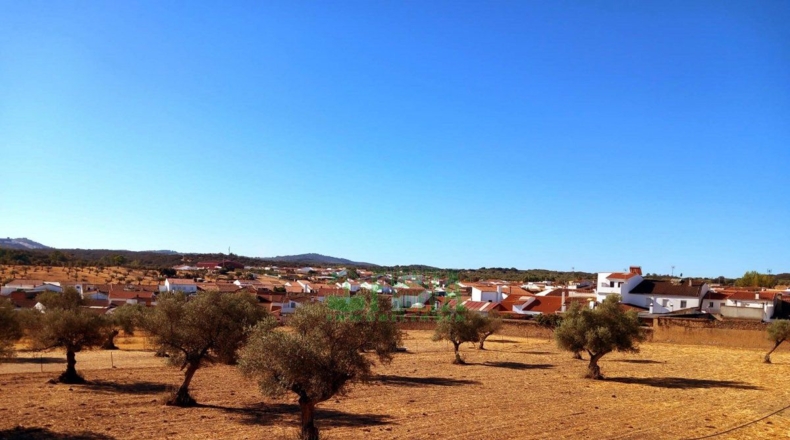 Бадахос - Bodonal de la Sierra - 182m2