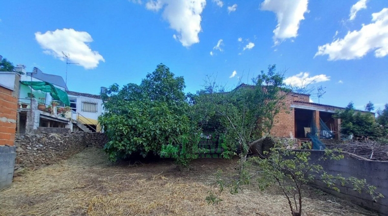 Badajoz - Fuentes de León - 383m2