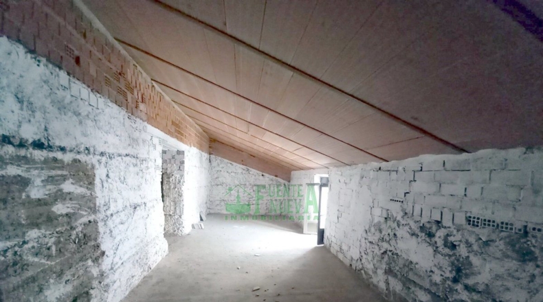 Badajoz - Fuentes de León - 383m2