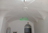 Дом с участком на продажу в городе Fuentes de León. Фото